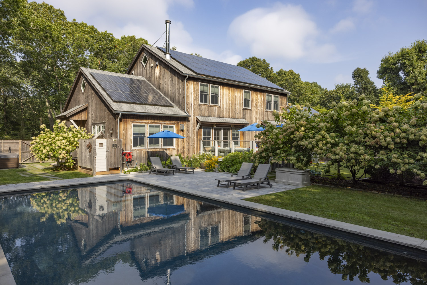 Rustic Residence, Springs, New York